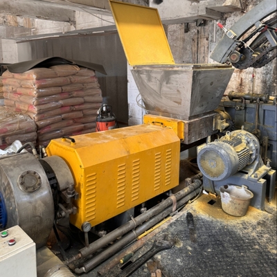 Mischer Einschraubmaschine zur Pelletierung von Kunststoffen IXPE-Granulationsmaschine