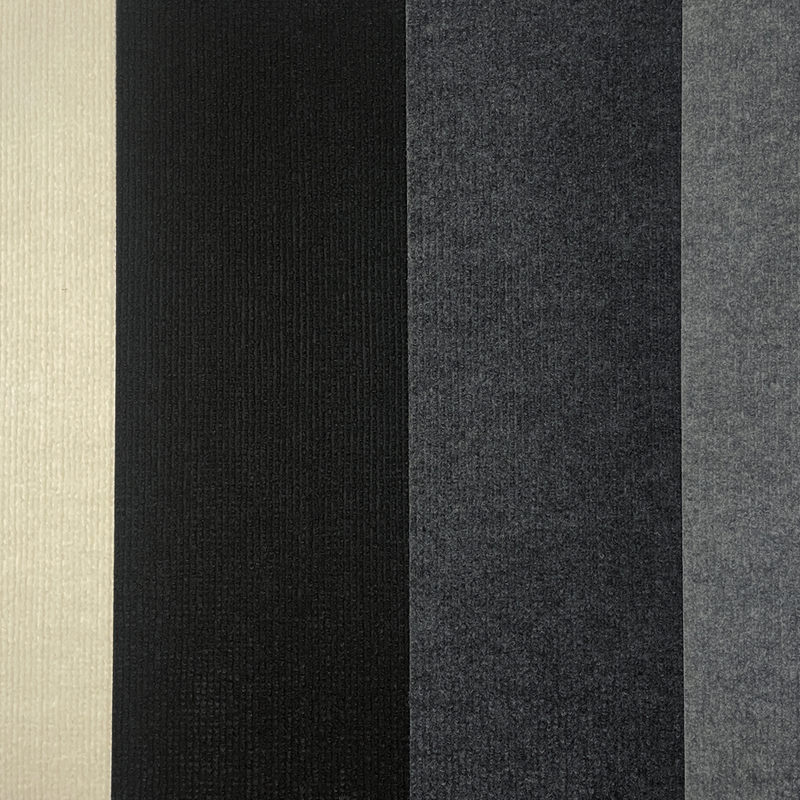 Zinngraue, verschleißfeste, selbstklebende Schutzmatte gegen Katzenkratzer